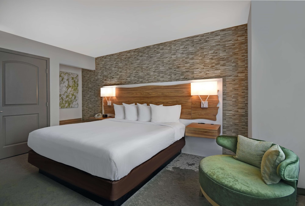 Hilton Hasbrouck Heights Meadowlands - photo 12
