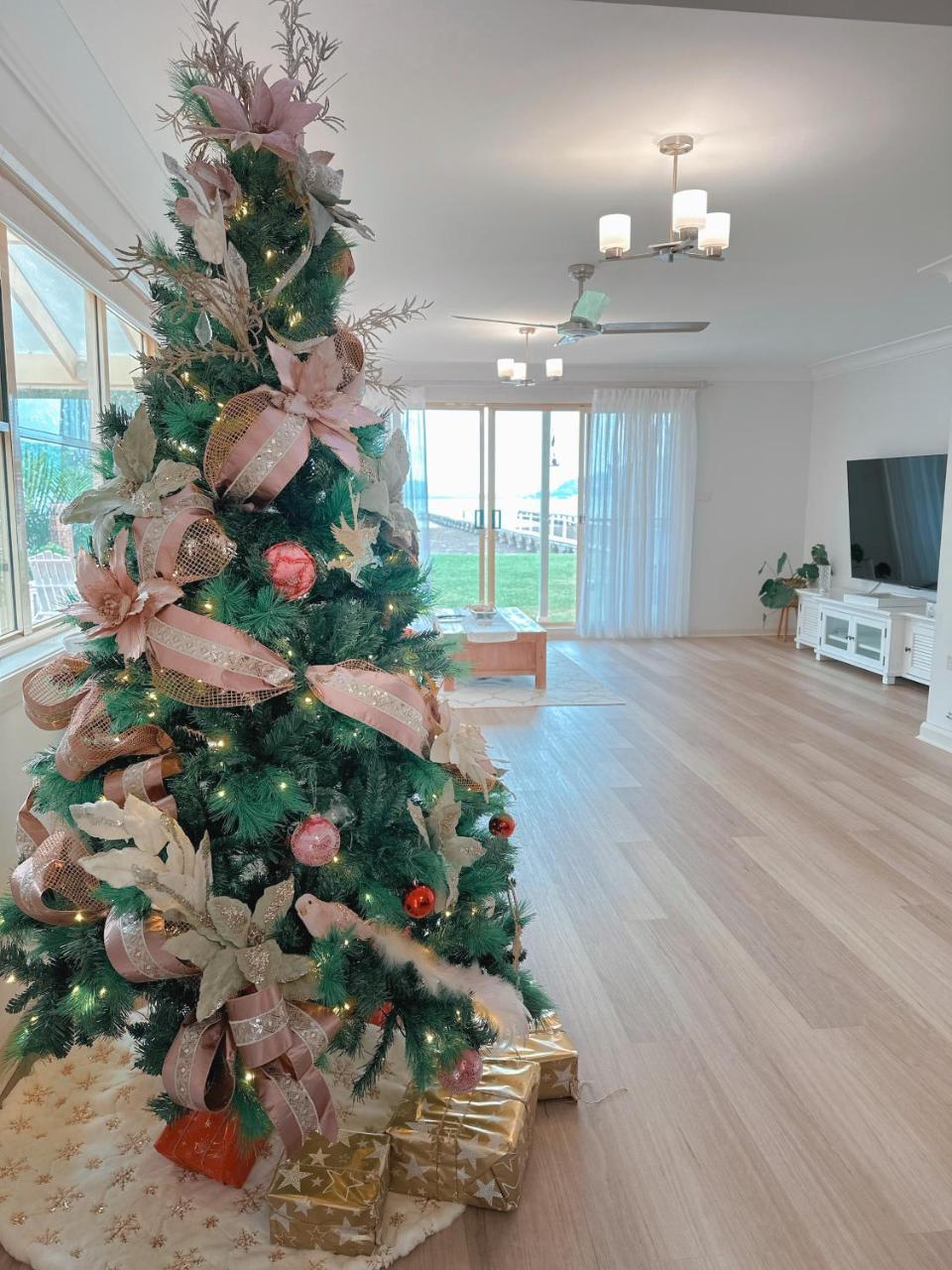 Aria waterview in Point Clare, Australia