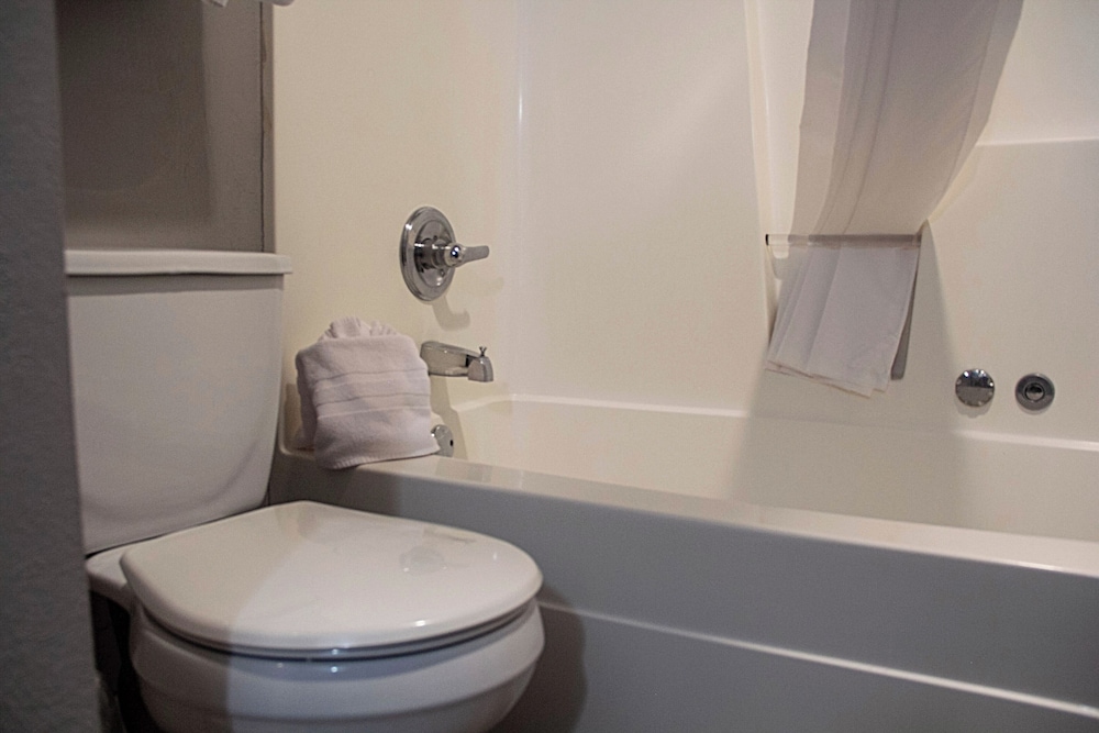 New Victorian Inn & Suites in Sioux City IA - photo 33