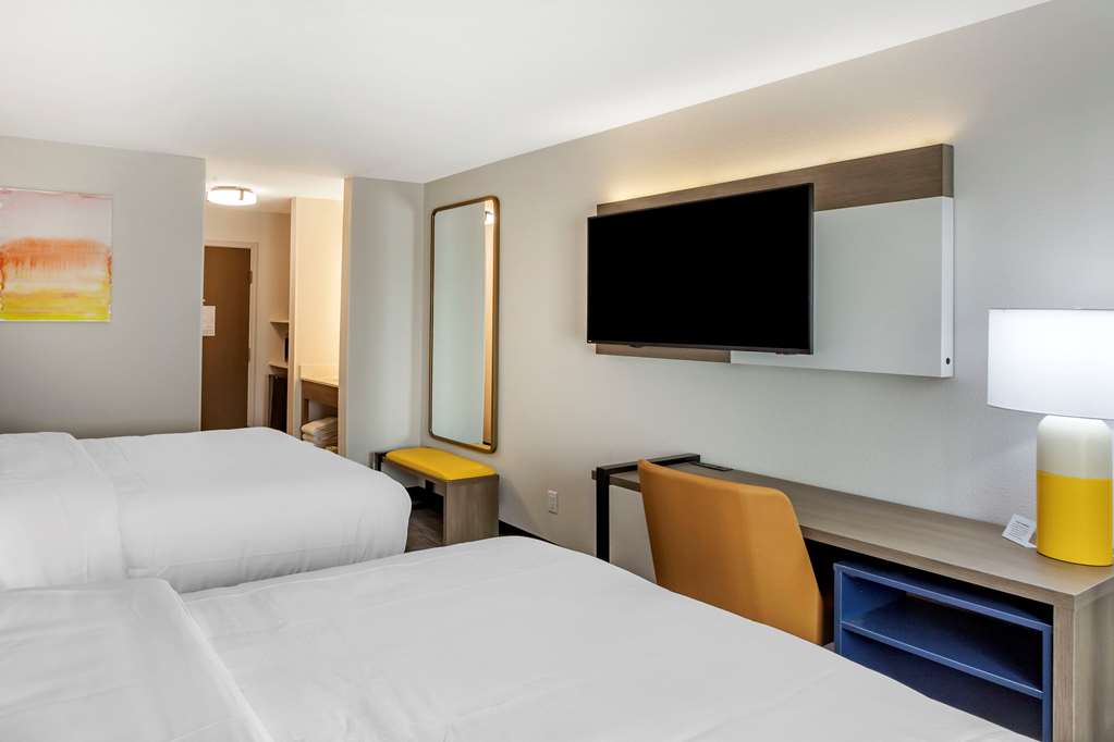 Comfort Inn Mount Pleasant Racine - photo 9