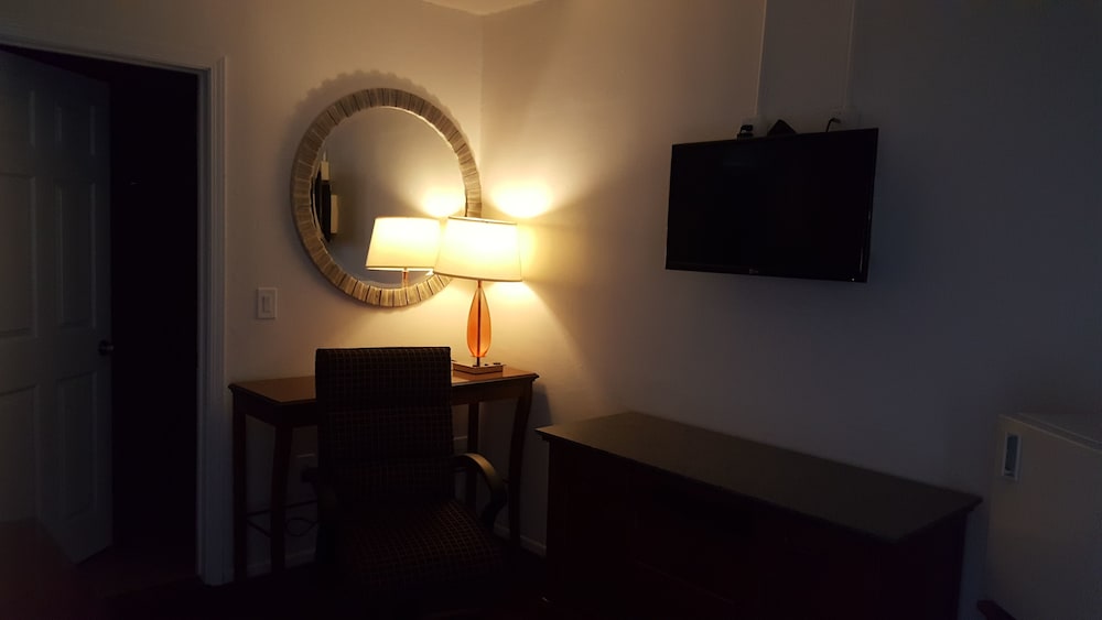 Flamingo Inn Long Beach - photo 29