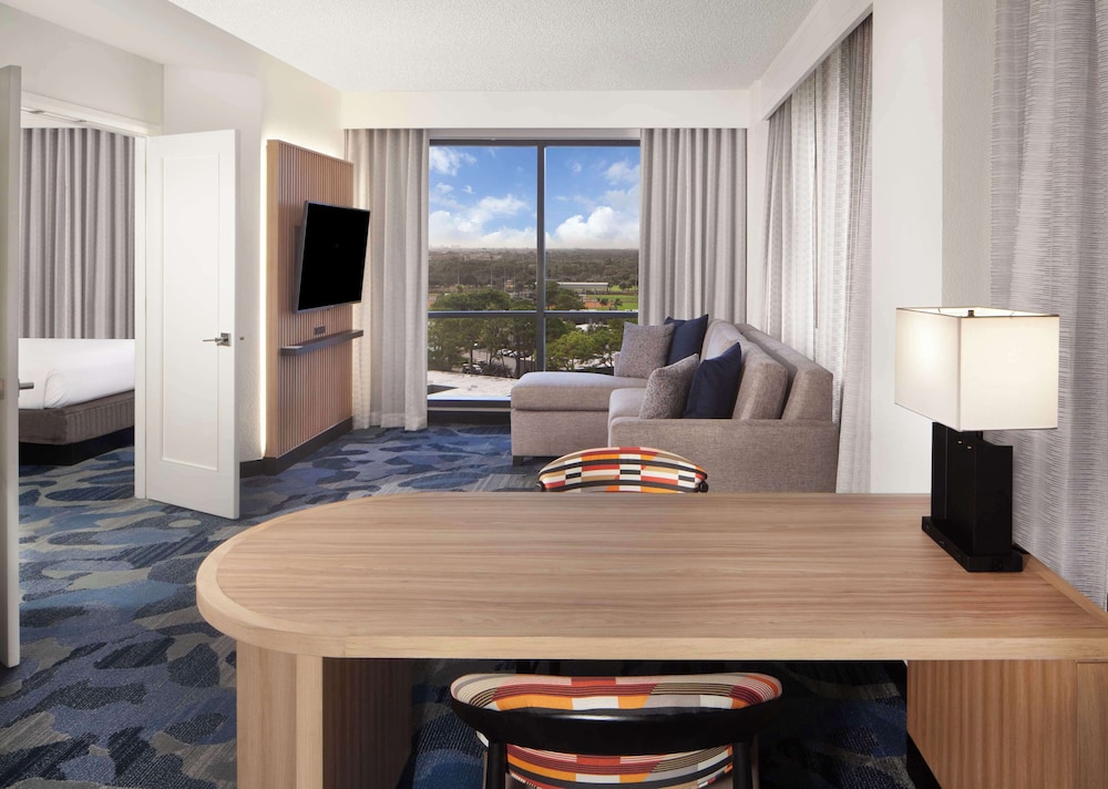 Embassy Suites by Hilton Palm Beach Gardens PGA Boulevard - photo 10