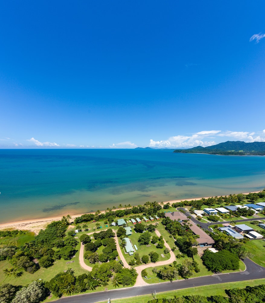 King Reef Resort - carbon neutral hotel in Unknown City