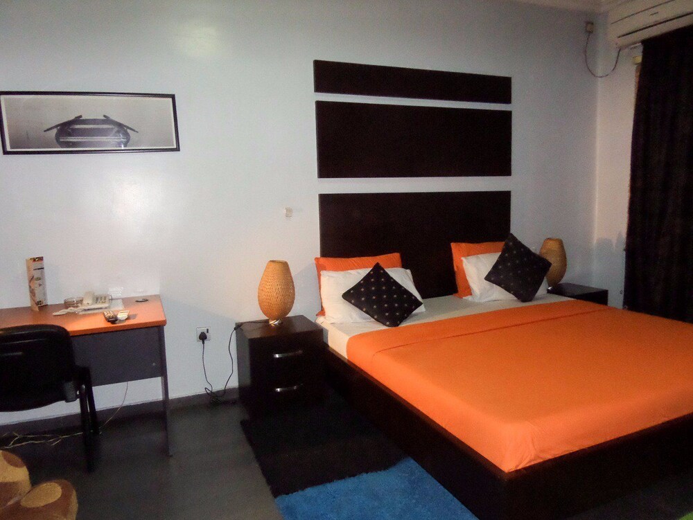 Precinct Comfort Services Yaba - last minute hotel in Lagos