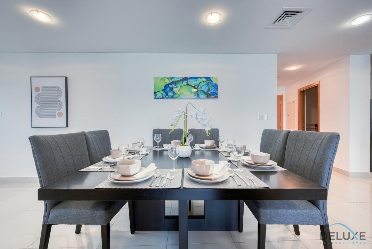 Exquisite 3BR at Ocean Heights Dubai Marina by Deluxe Holiday Homes — 5-Star Luxury Hotel in Dubai, United Arab Emirates