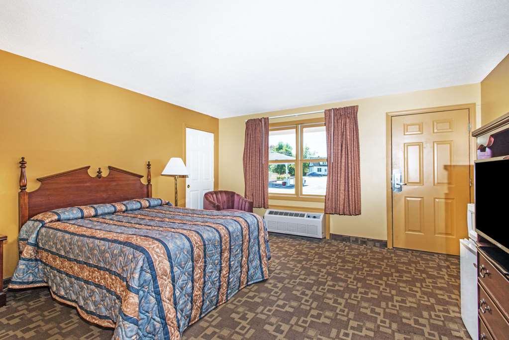 Knights Inn Hadley - photo 12