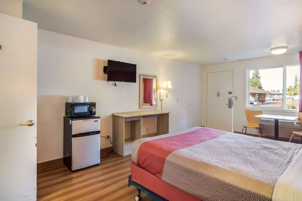 Motel 6 Vancouver WA - photo 10