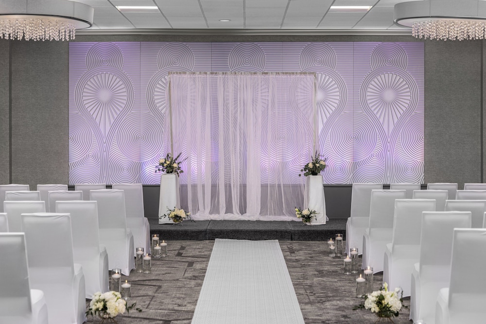 Holiday Inn Coralville Iowa City by IHG - photo 42