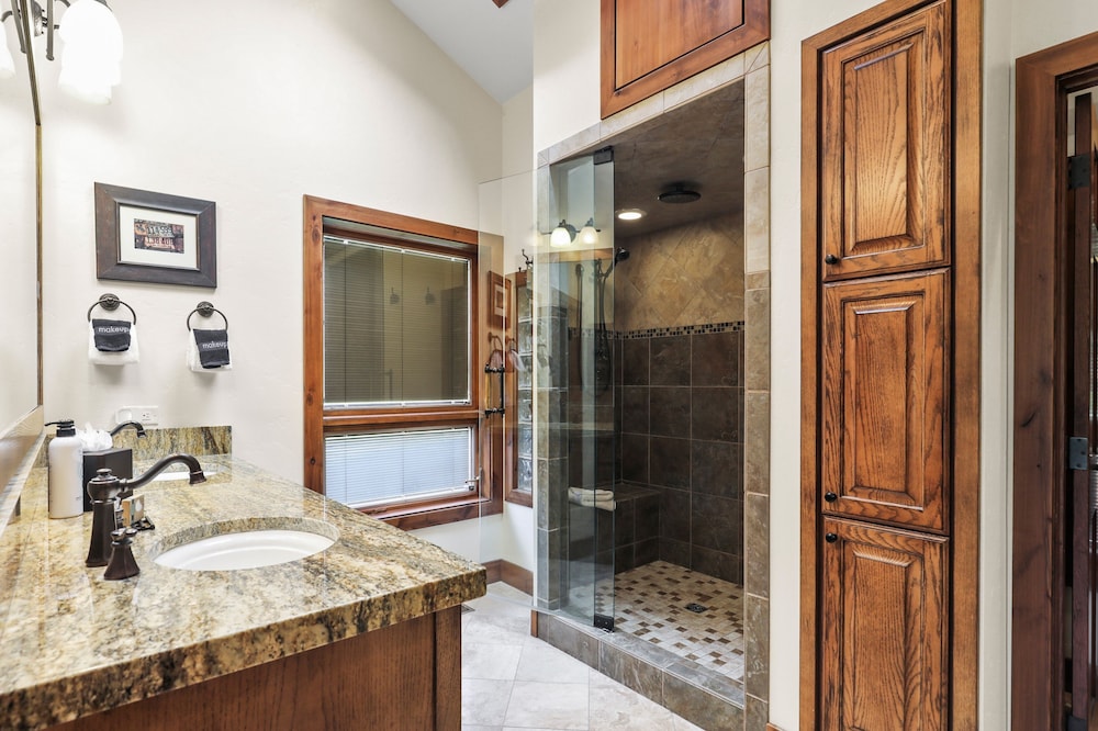 Fairway Village 2570 - photo 22