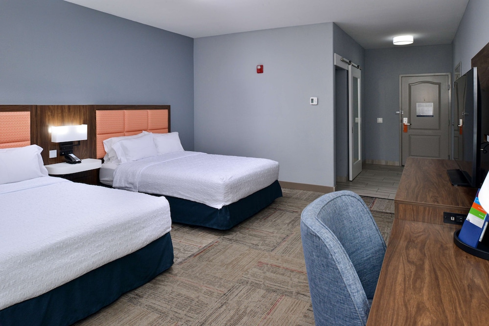 Hampton Inn Kansas City Northeast - photo 10