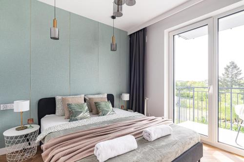 Winorośli 3 SuperApart Z garażem na Białołęce — 4-Star Luxury Hotel in Warsaw, Poland