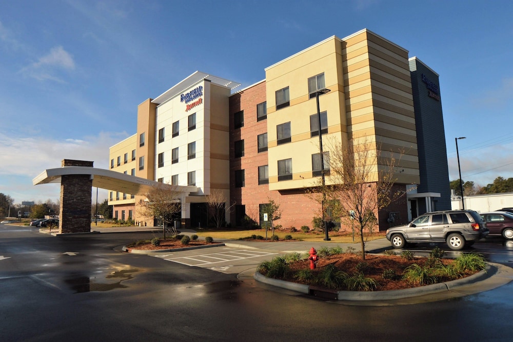 Fairfield Inn & Suites Dunn I 95 - photo 48