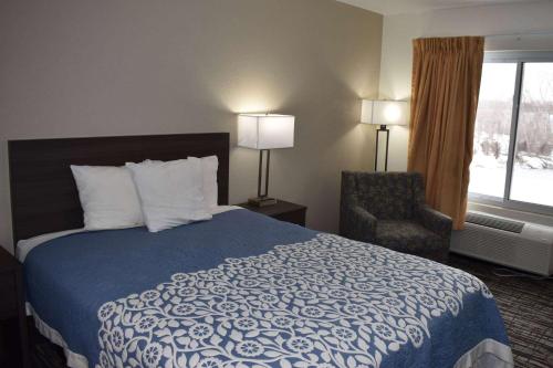 Super 8 by Wyndham Grand Island South - photo 14