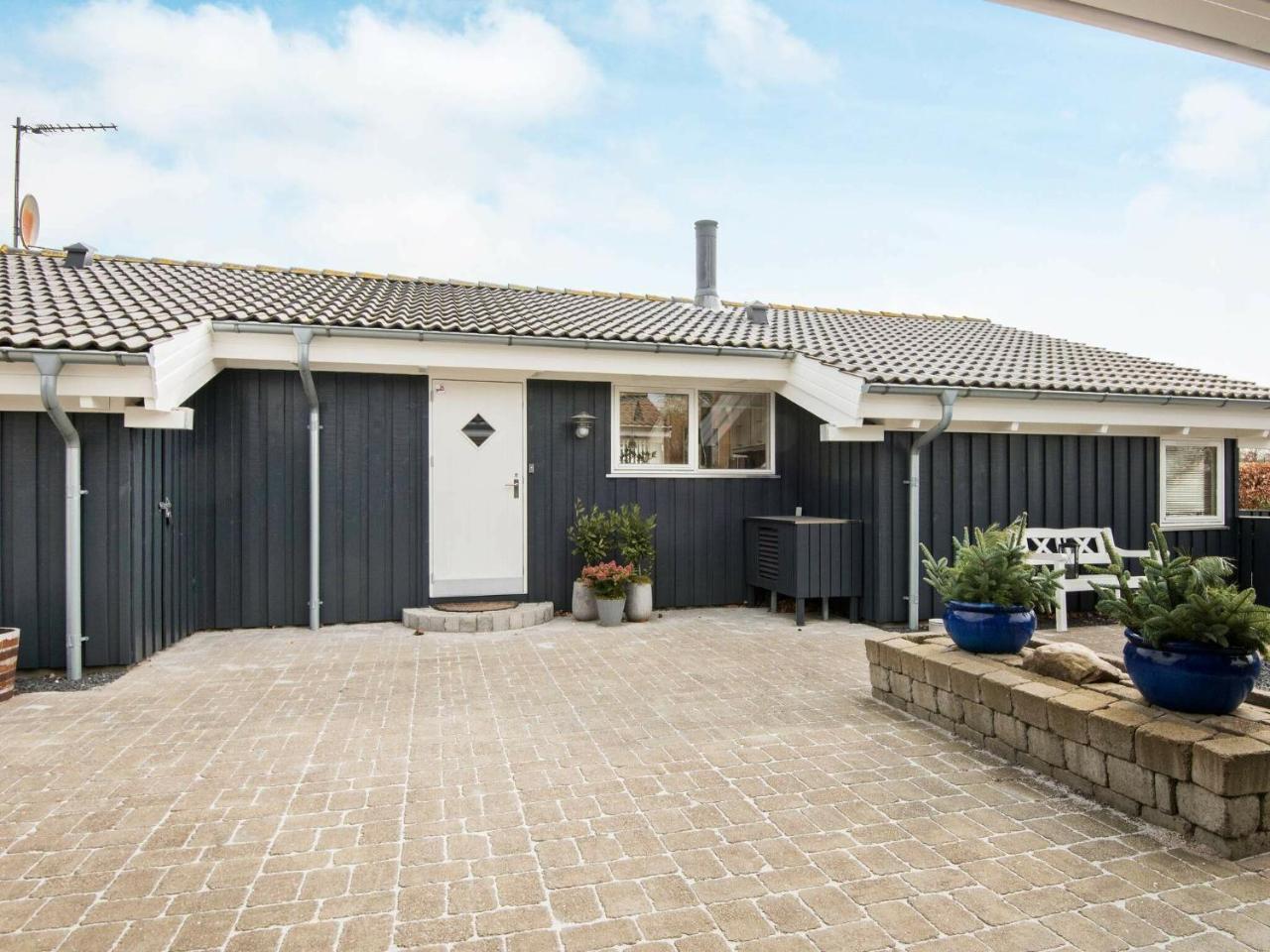 6 person holiday home in Ebeltoft — 4-Star Luxury Hotel in Ebeltoft, Denmark