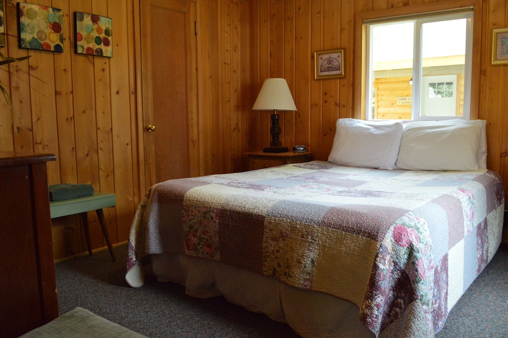 Daven Haven Lodge & Cabins - photo 4