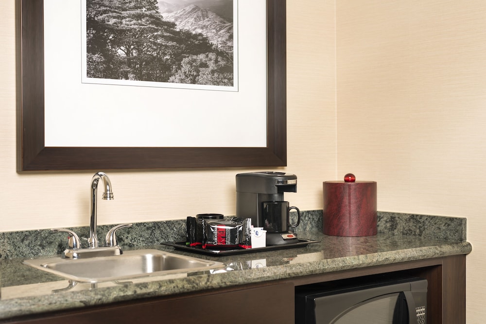 Ayres Suites Ontario at the Mills Mall Rancho Cucamonga - photo 10