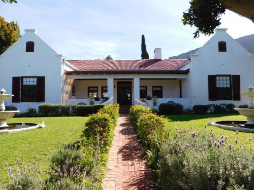Anoud Manor - carbon neutral hotel in Cape Town