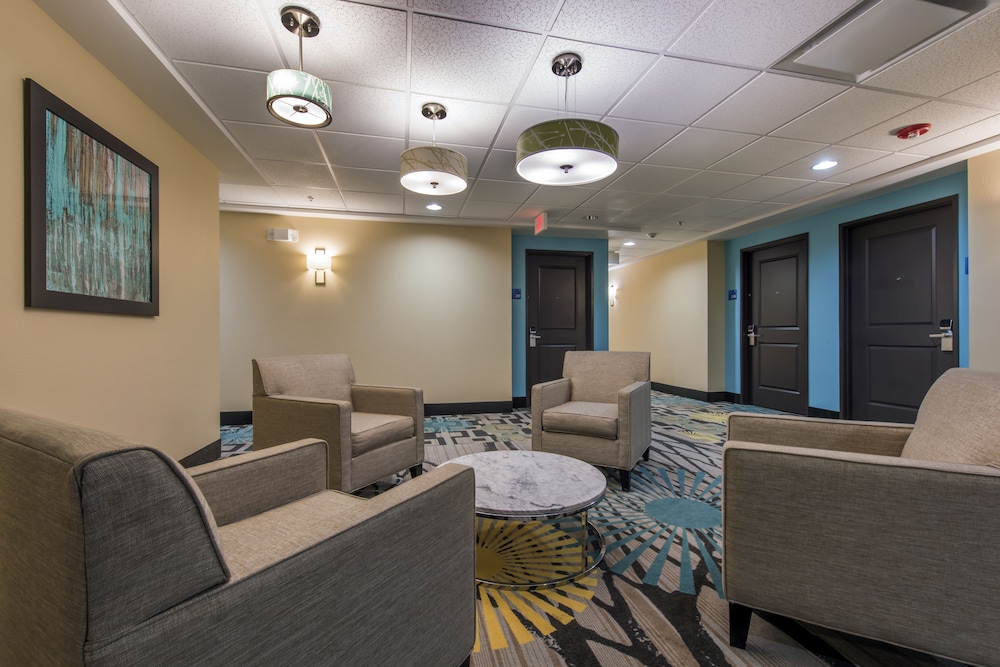 Holiday Inn Express & Suites Colorado Springs Central by IHG - photo 47