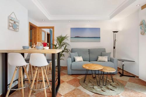 Casa Mariposa Corralejo Wi Fi Fibra — 4-Star Luxury Hotel in Corralejo, Spain