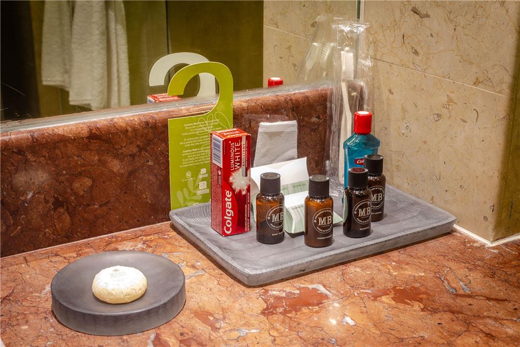Camino Real Club bathroom amenities