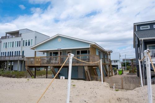 Admiral's Quarters by Oak Island Accommodations - photo 16