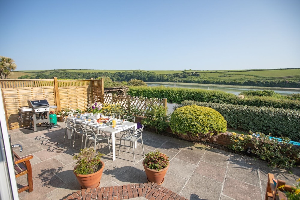 Newquay Tamarisk Lodge on the Gannel — 4-Star Luxury Hotel in Newquay, United Kingdom