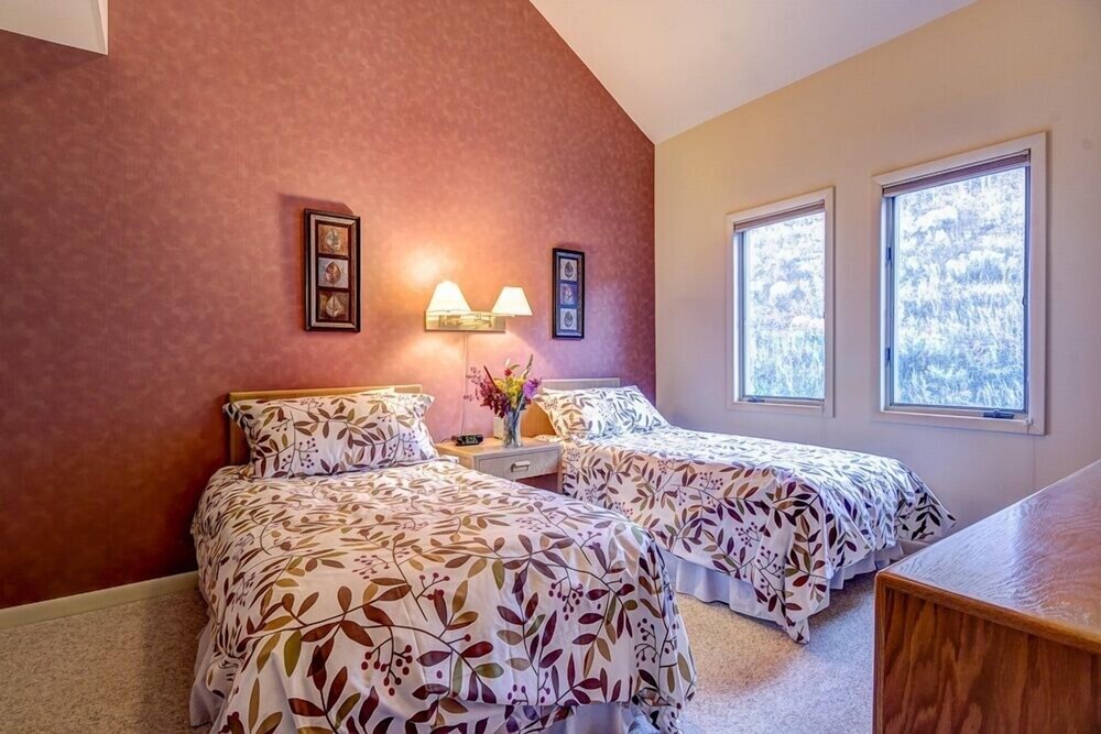 Hotel 1115 Lowell Avenue - photo 5