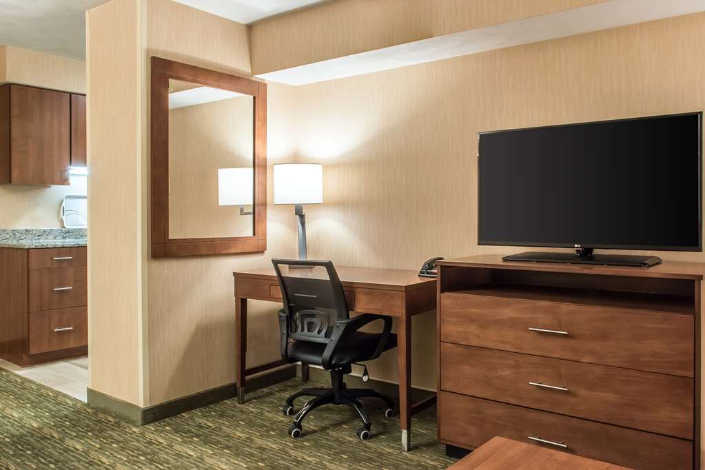 Quality Inn Bedford - photo 33