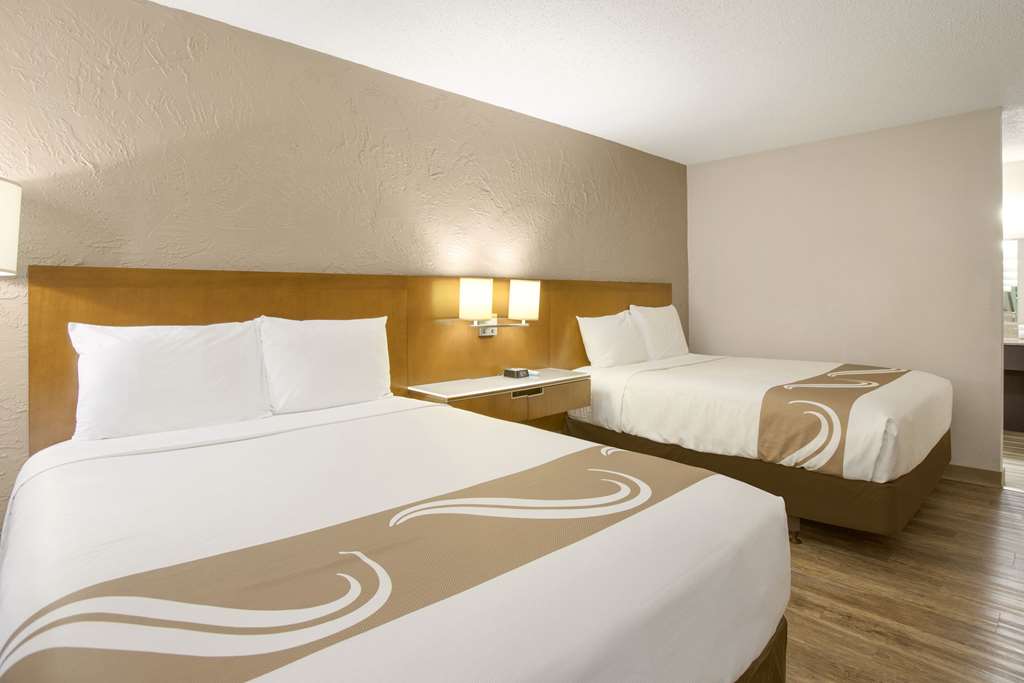 Rodeway Inn & Suites Grand Rapids Southeast - photo 19