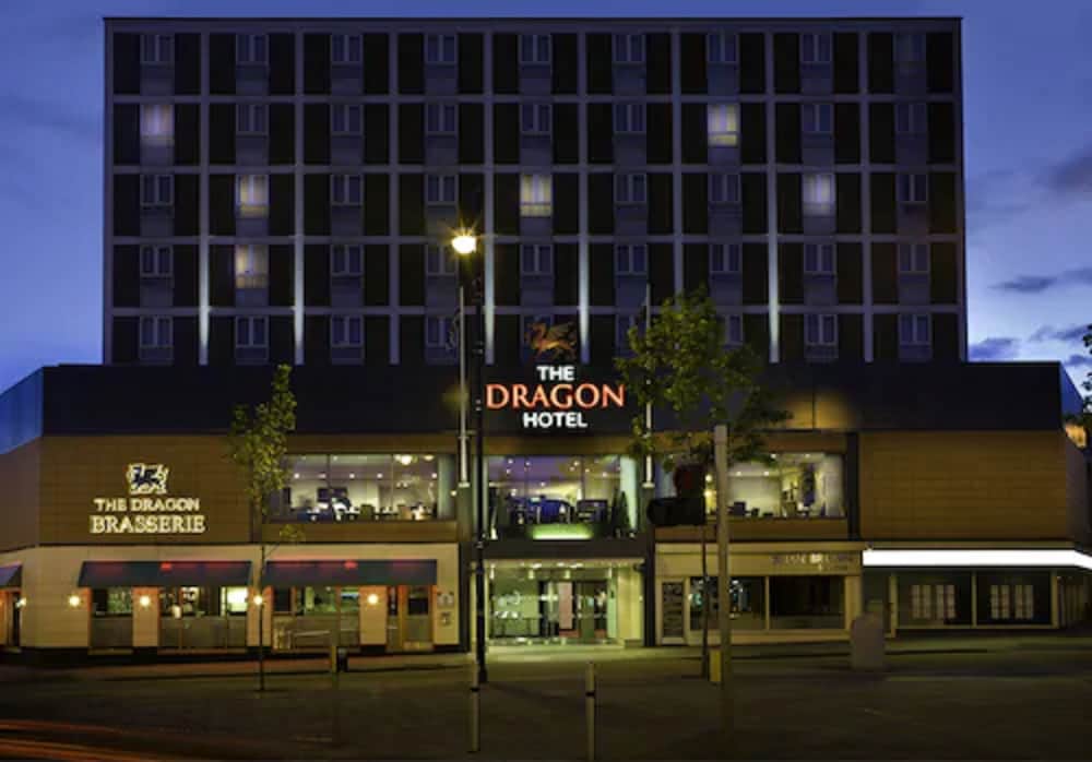 The Dragon Hotel — hotel in Swansea