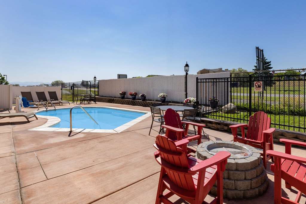 La Quinta Inn & Suites by Wyndham Helena - photo 8
