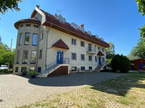 Hermina apartmanház — Budapest — photo 2