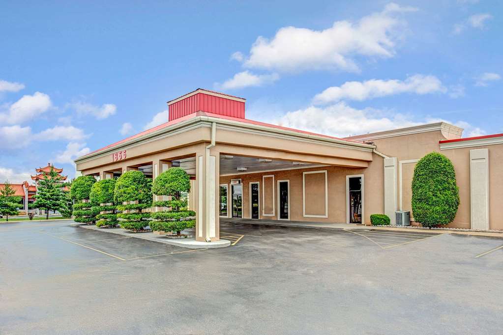 Ramada by Wyndham Murfreesboro - featured photo