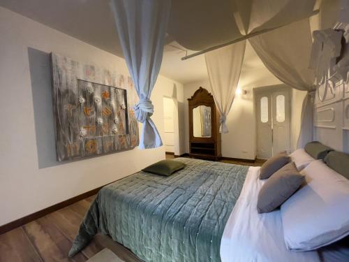 Museo Grillo Camere D'arte Dormire Nel Museo — 4-Star Luxury Hotel in Arena Po, Italy