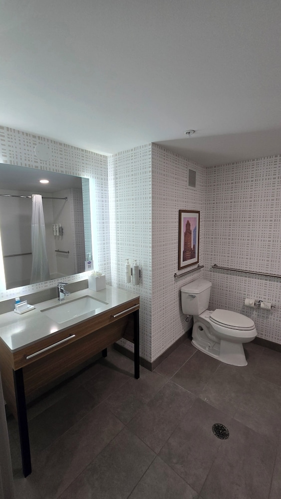 Hampton Inn & Suites Chicago Deer Park - photo 34
