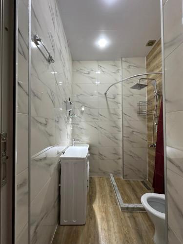 Silver Rooms