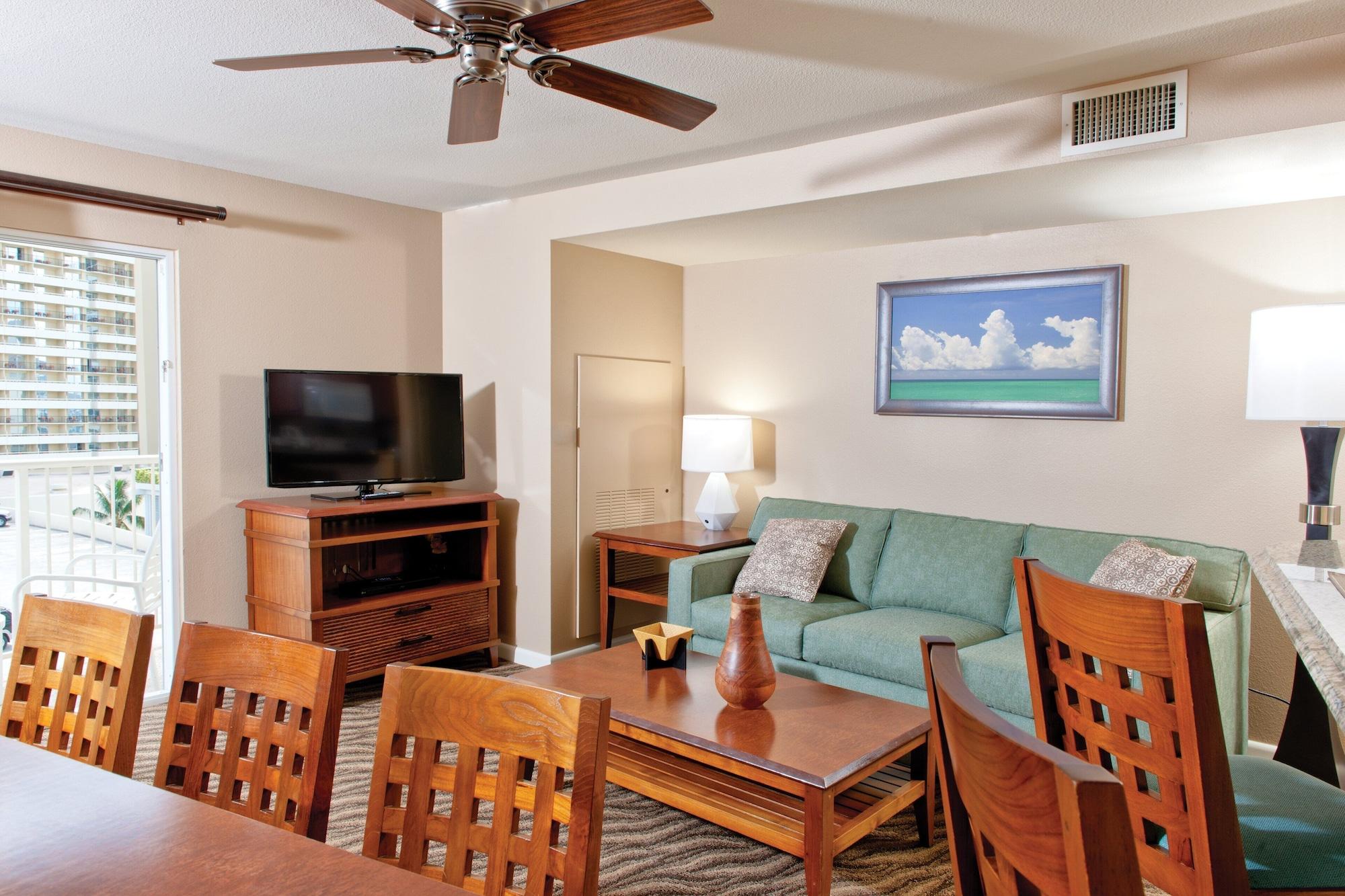 Club Wyndham at Waikiki Beach Walk - photo 23