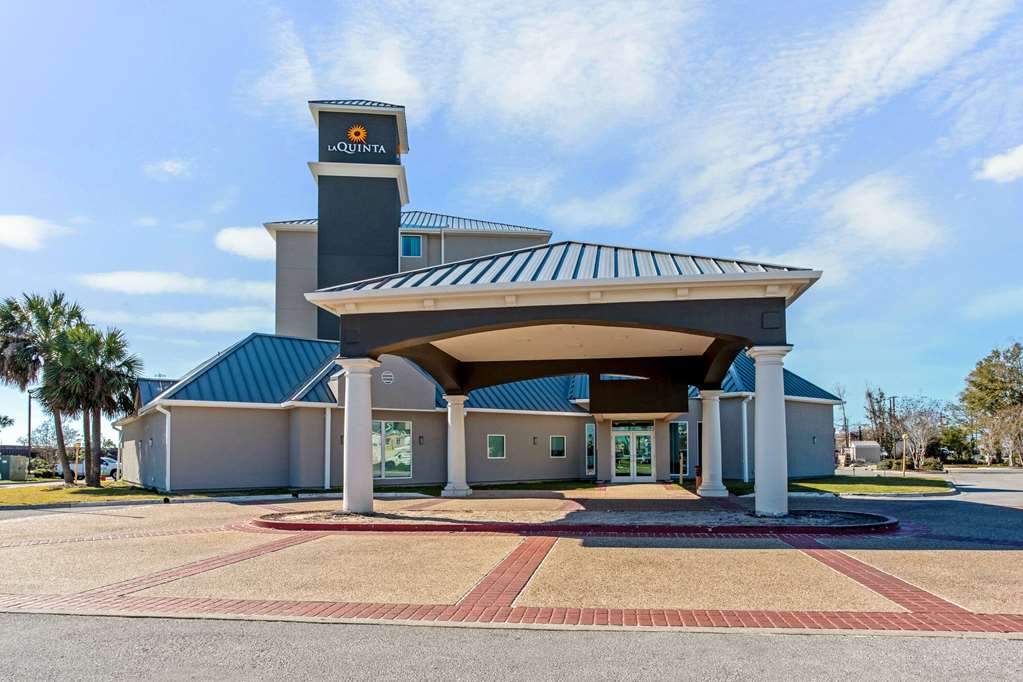 La Quinta Inn & Suites by Wyndham Panama City - photo 2