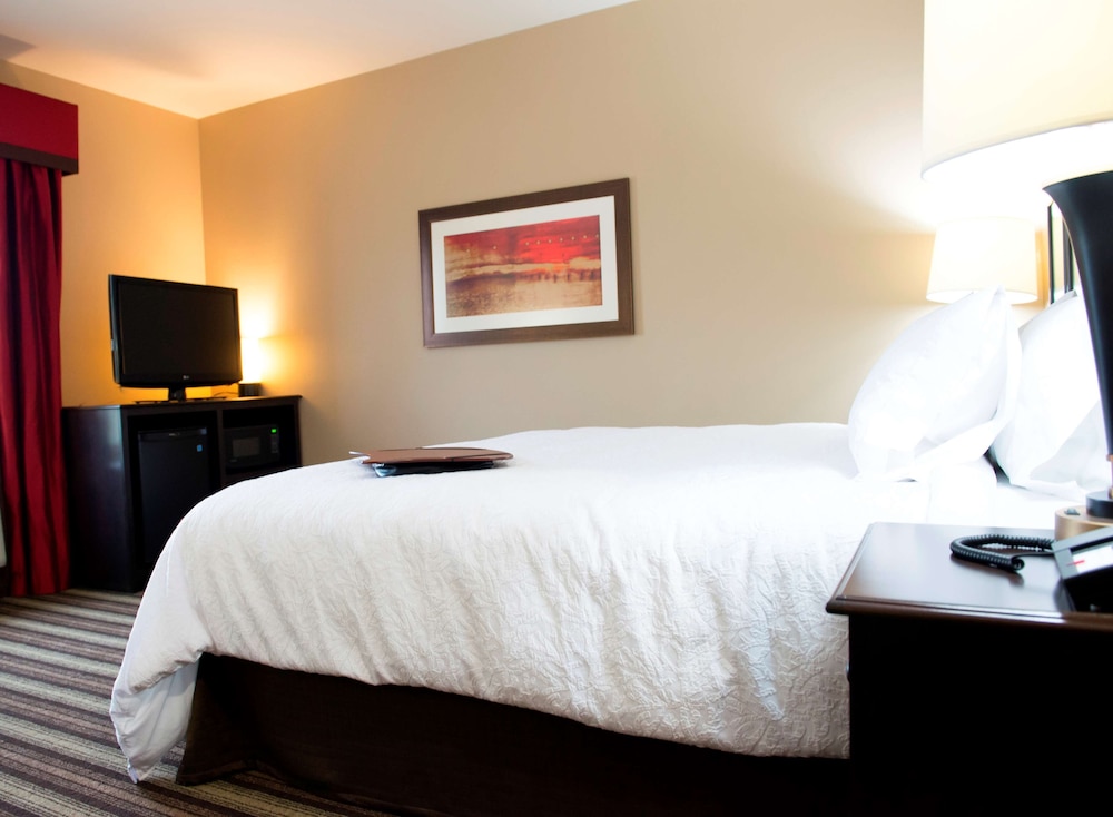 Hampton Inn & Suites Hope - photo 11