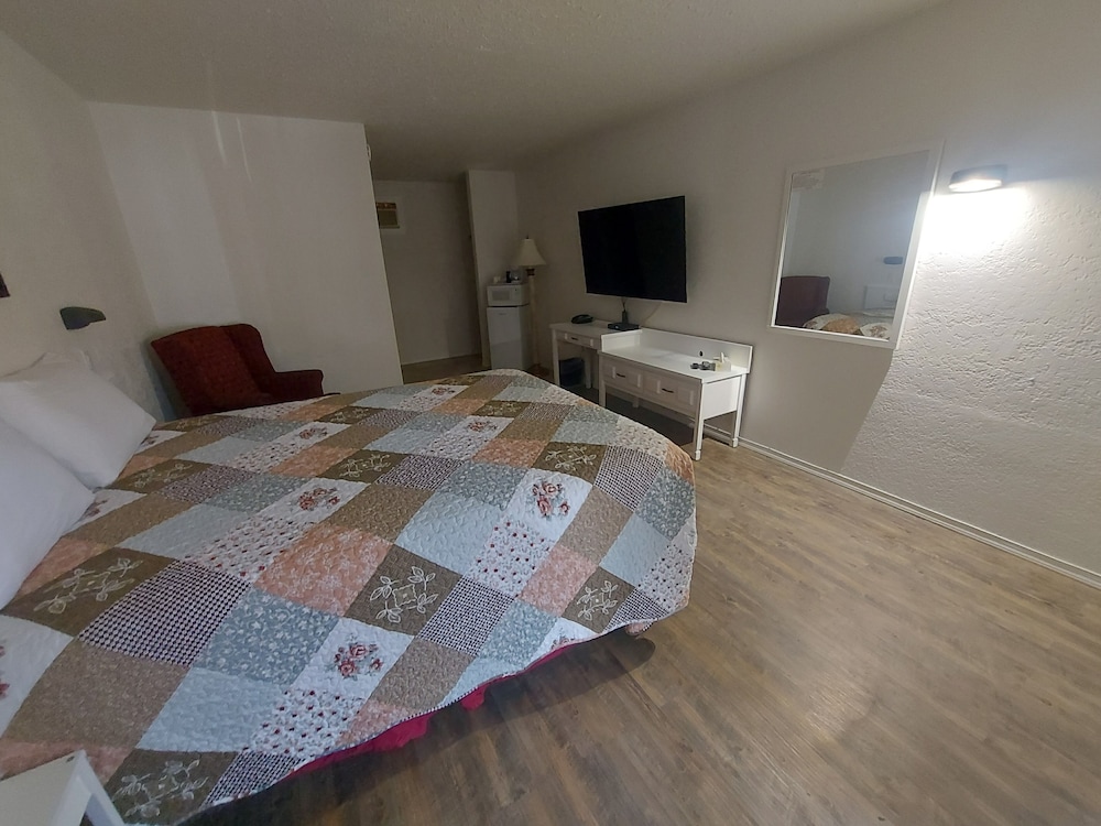 Imperial Motel — hotel in Grand Forks