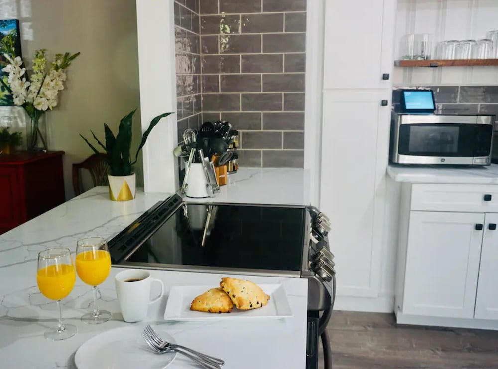 Avenue Hotel Bed & Breakfast - photo 9