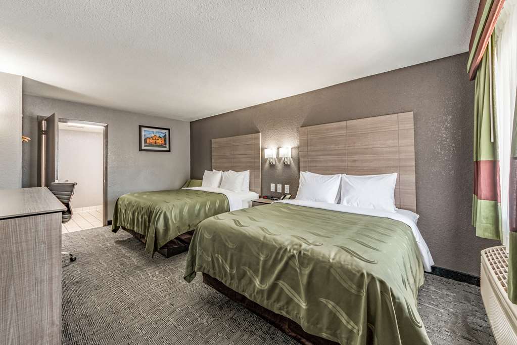 Quality Inn I 10 East near Frost Bank Center - photo 13