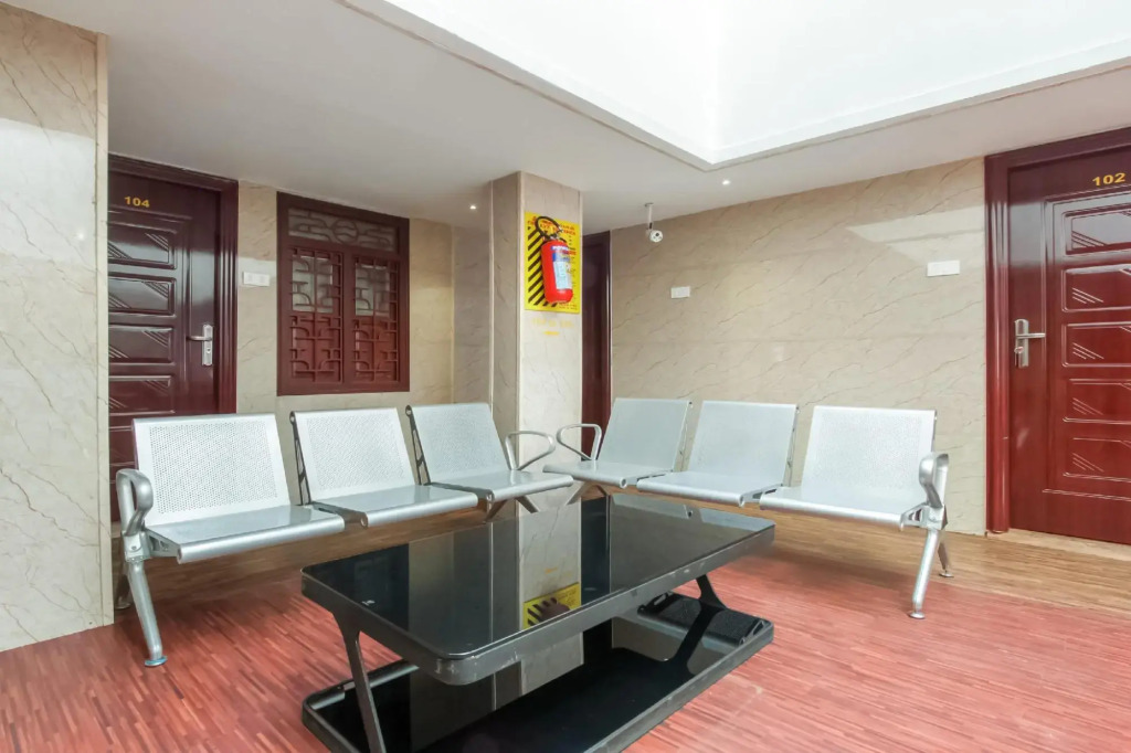 Super Hotel O Am Grandd — 4-Star Luxury Hotel in Tiruchirappalli, India