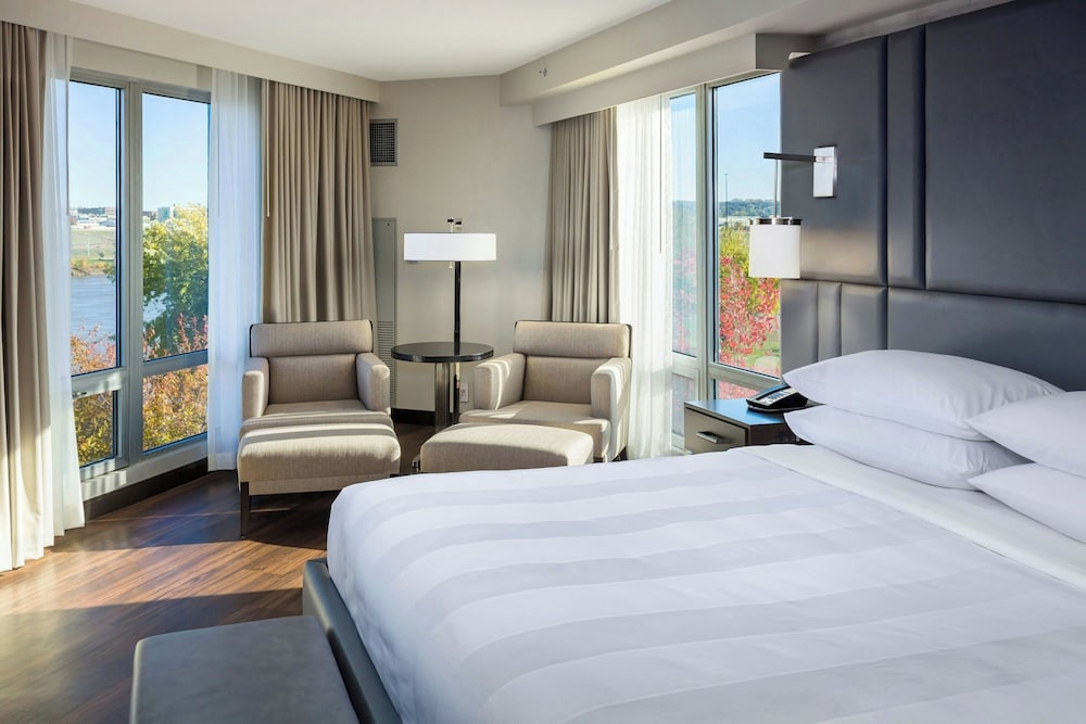 South Sioux City Marriott Riverfront - photo 2