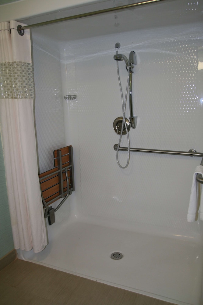 Hampton Inn Shreveport Airport - photo 65