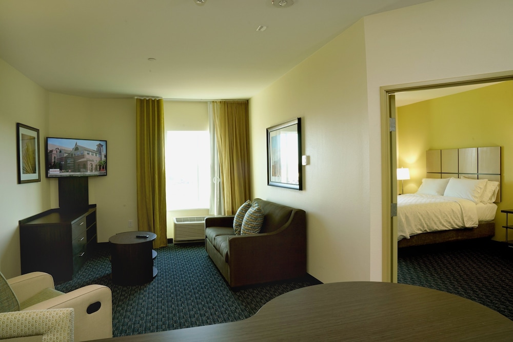 Candlewood Suites Plano North by IHG - photo 9