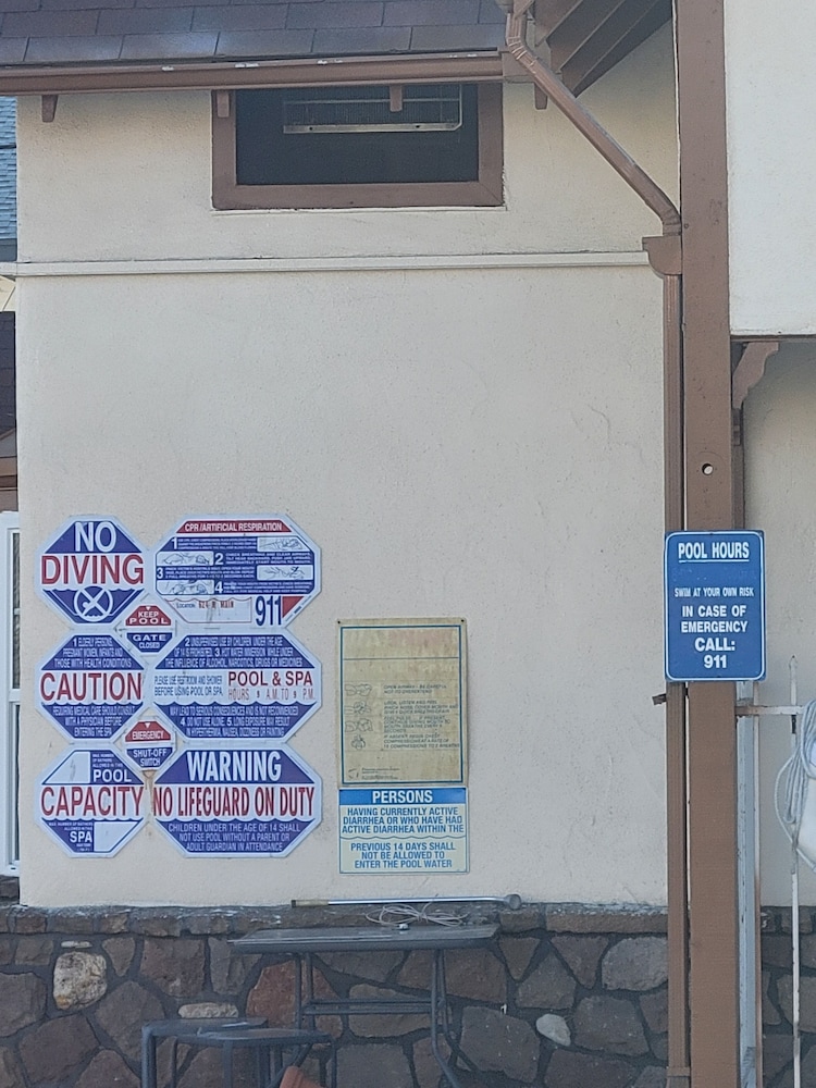 Townhouse Motel - photo 50