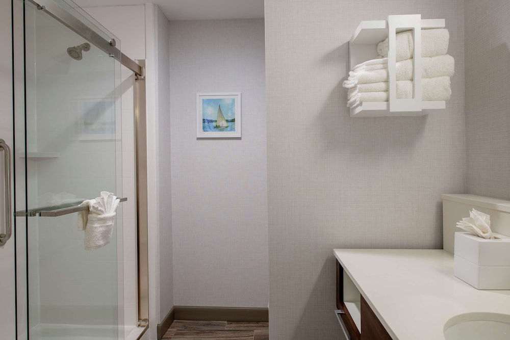 Hampton Inn & Suites Duncanville Dallas - photo 52