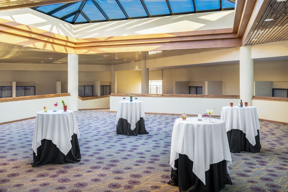 Crowne Plaza Hotel Hickory by IHG - photo 12