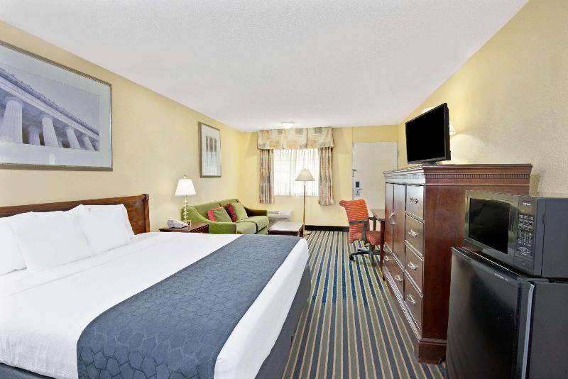 Days Inn by Wyndham Towson - photo 9